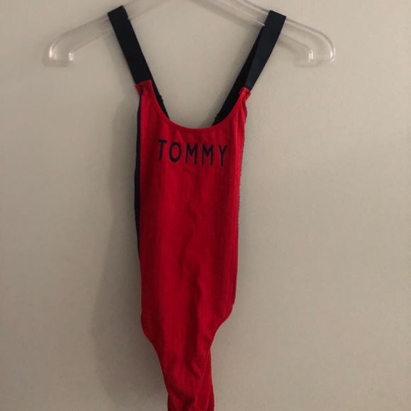Tommy bodysuit - Picture 1 of 3